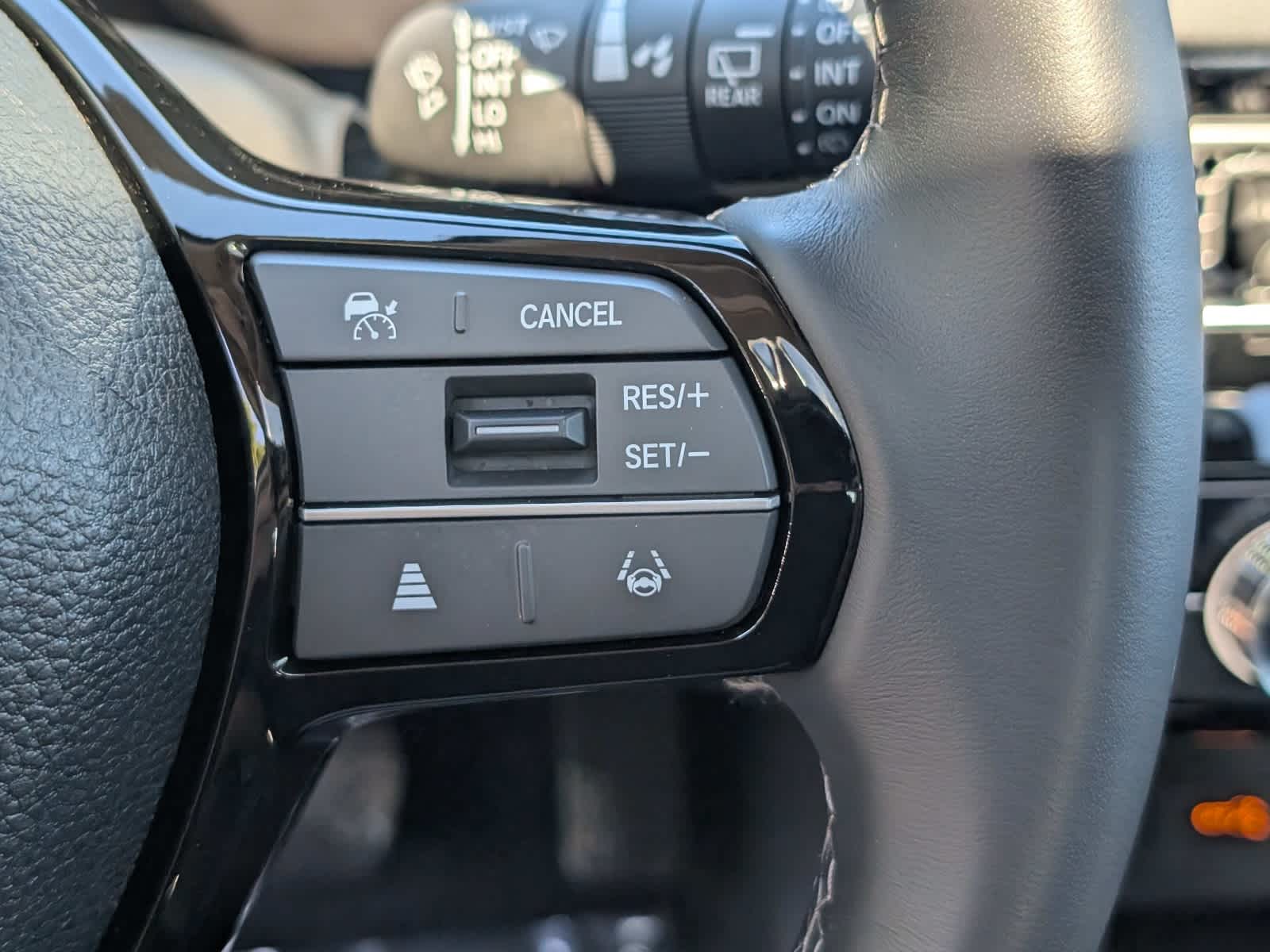 2024 Honda Civic Hatchback EX-L - Photo 22