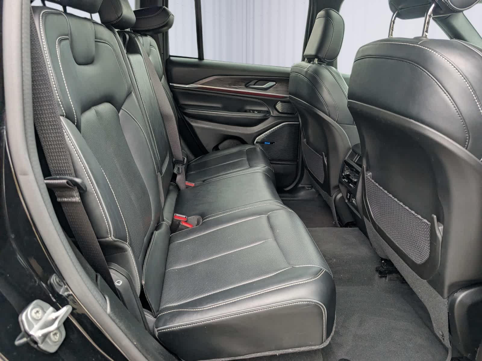 2022 Jeep Grand Cherokee 4xe Overland