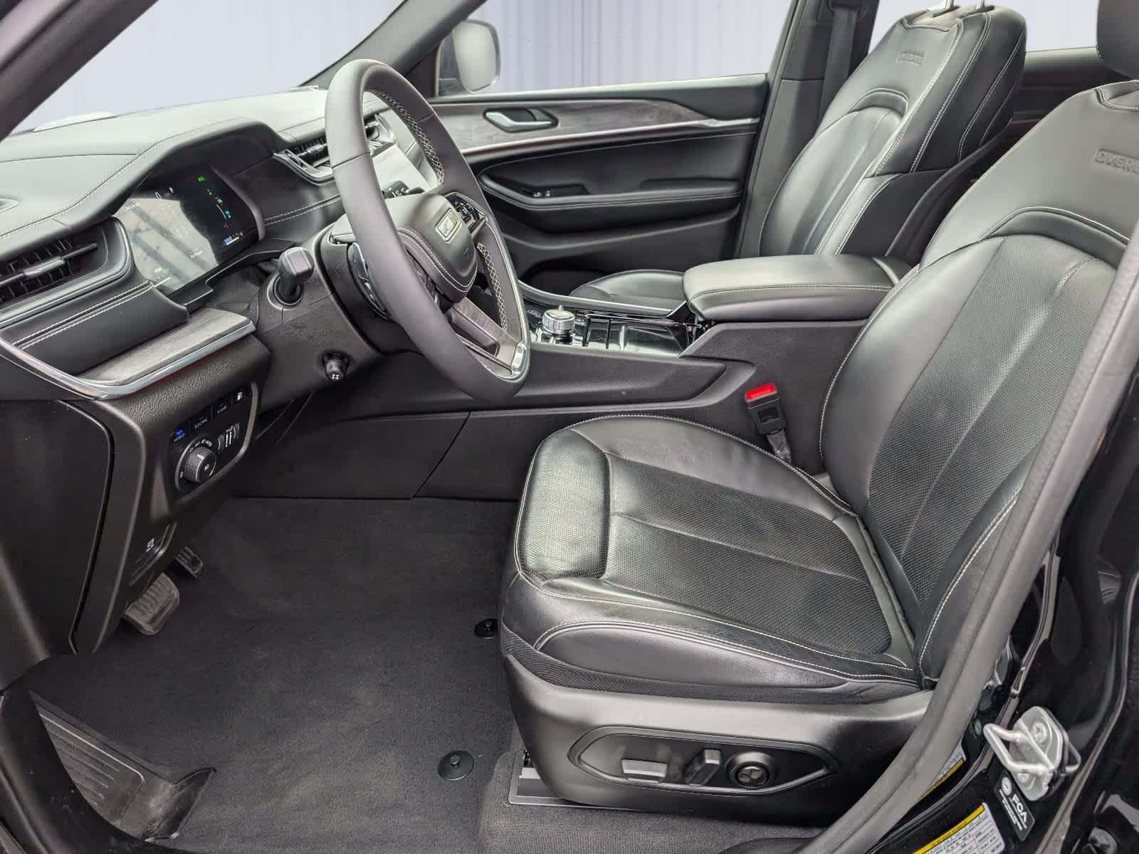 2022 Jeep Grand Cherokee 4xe Overland