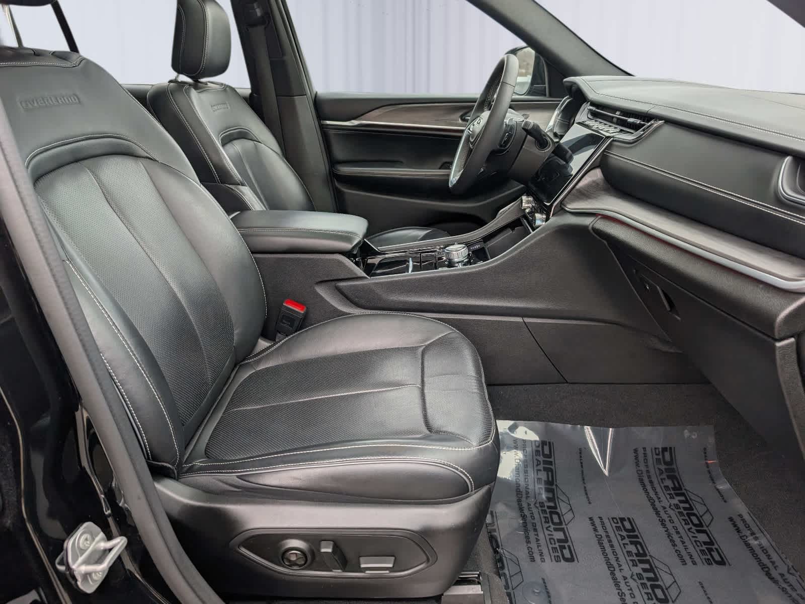 2022 Jeep Grand Cherokee 4xe Overland