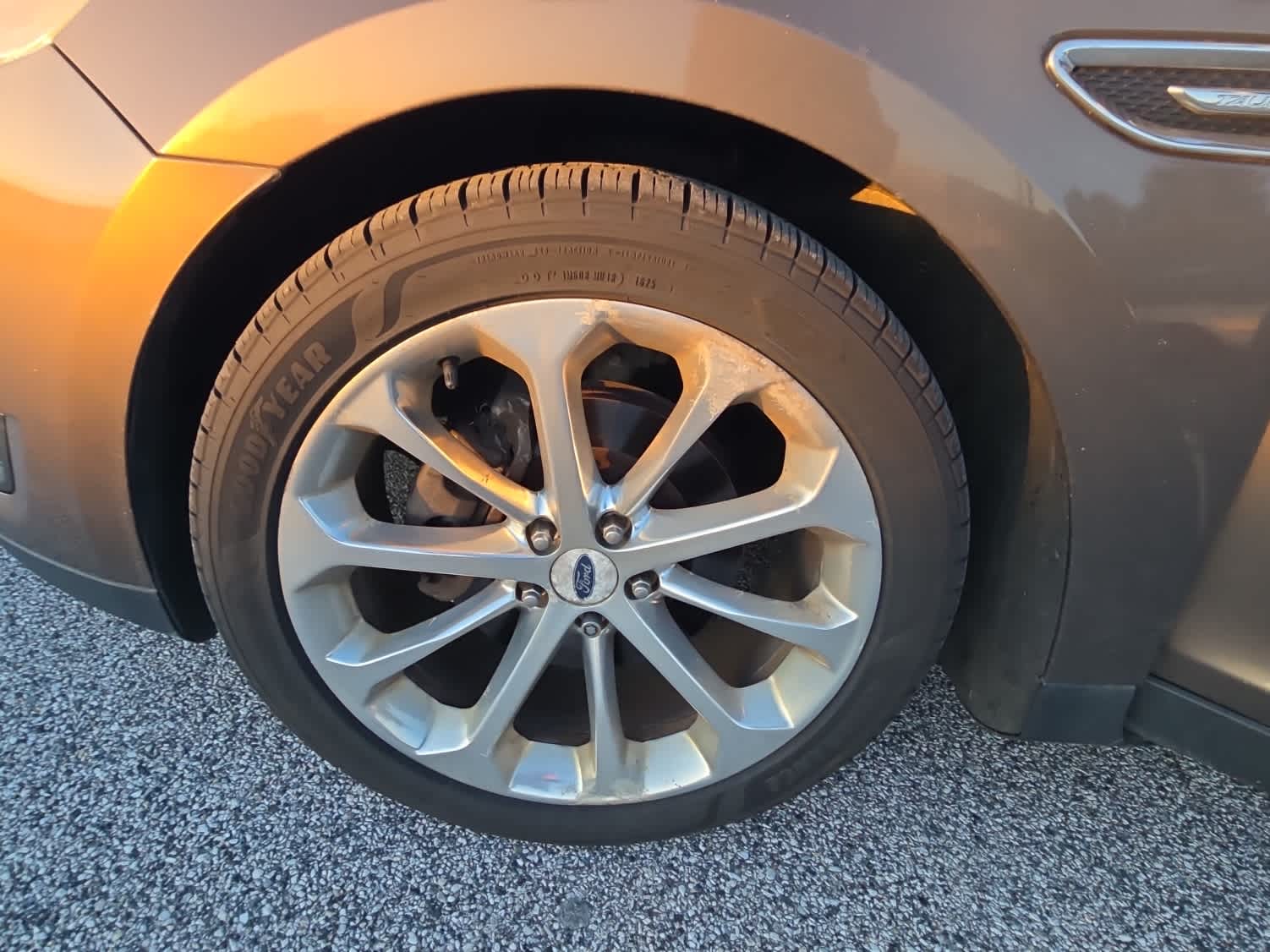 2015 Ford Taurus Limited