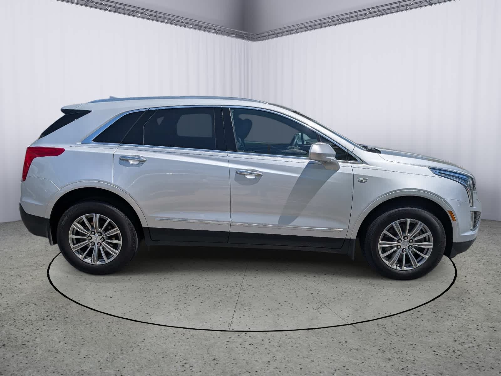 2017 Cadillac XT5 Luxury FWD