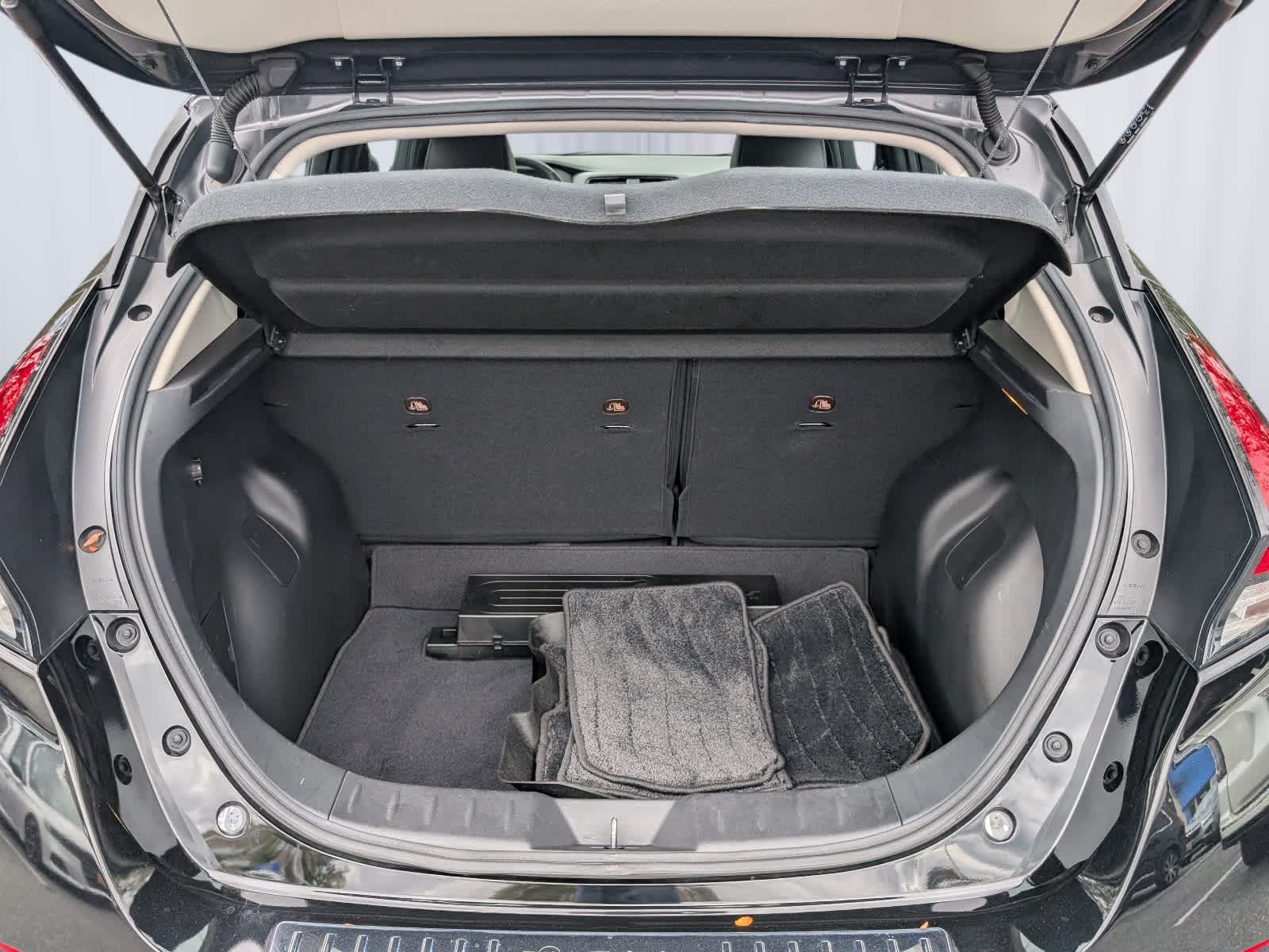 2019 Nissan LEAF SL PLUS