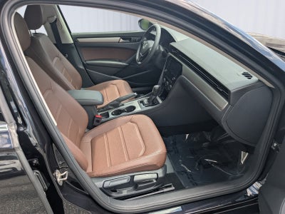 2022 Volkswagen Passat 2.0T SE