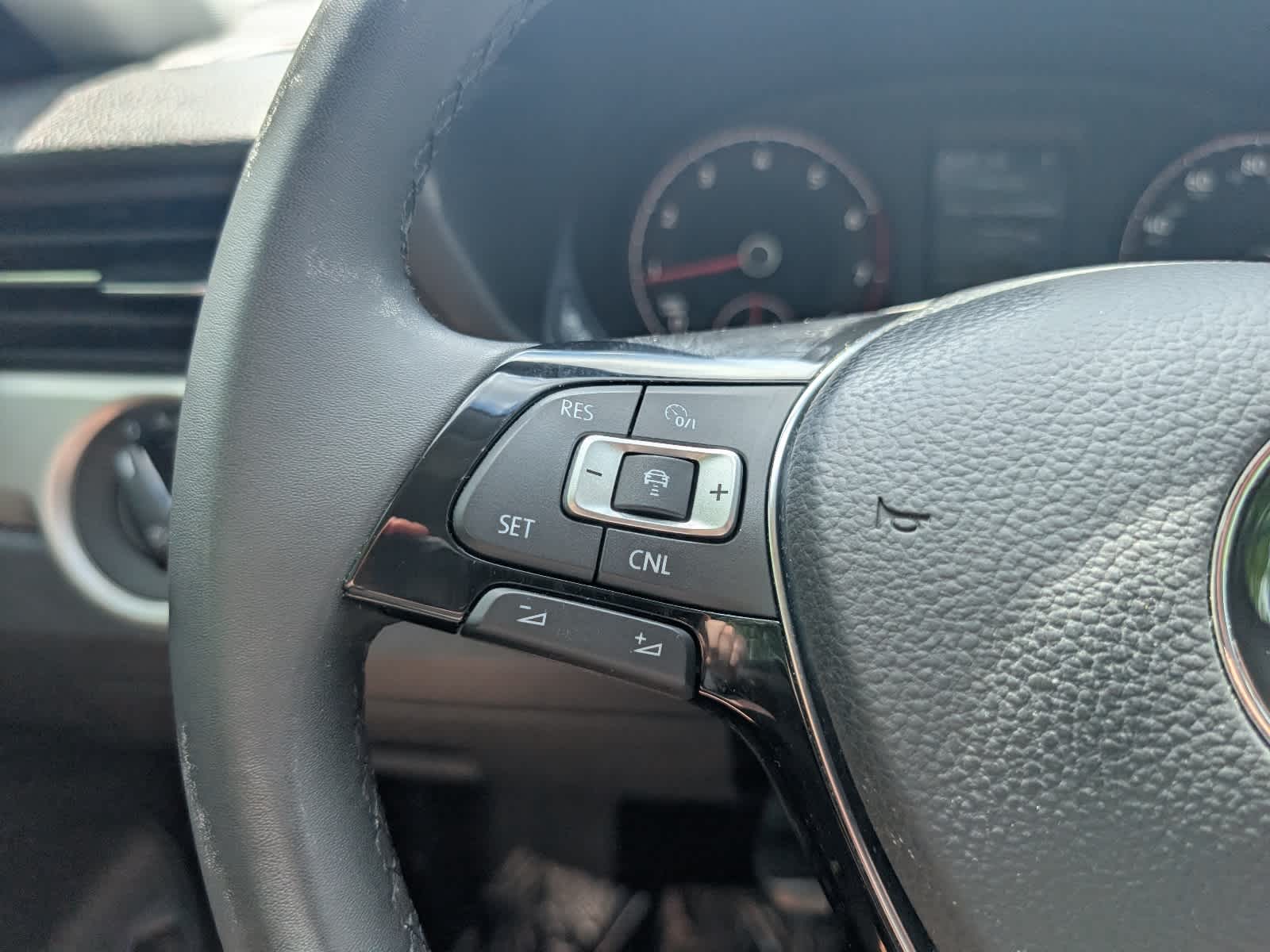 2022 Volkswagen Passat 2.0T SE