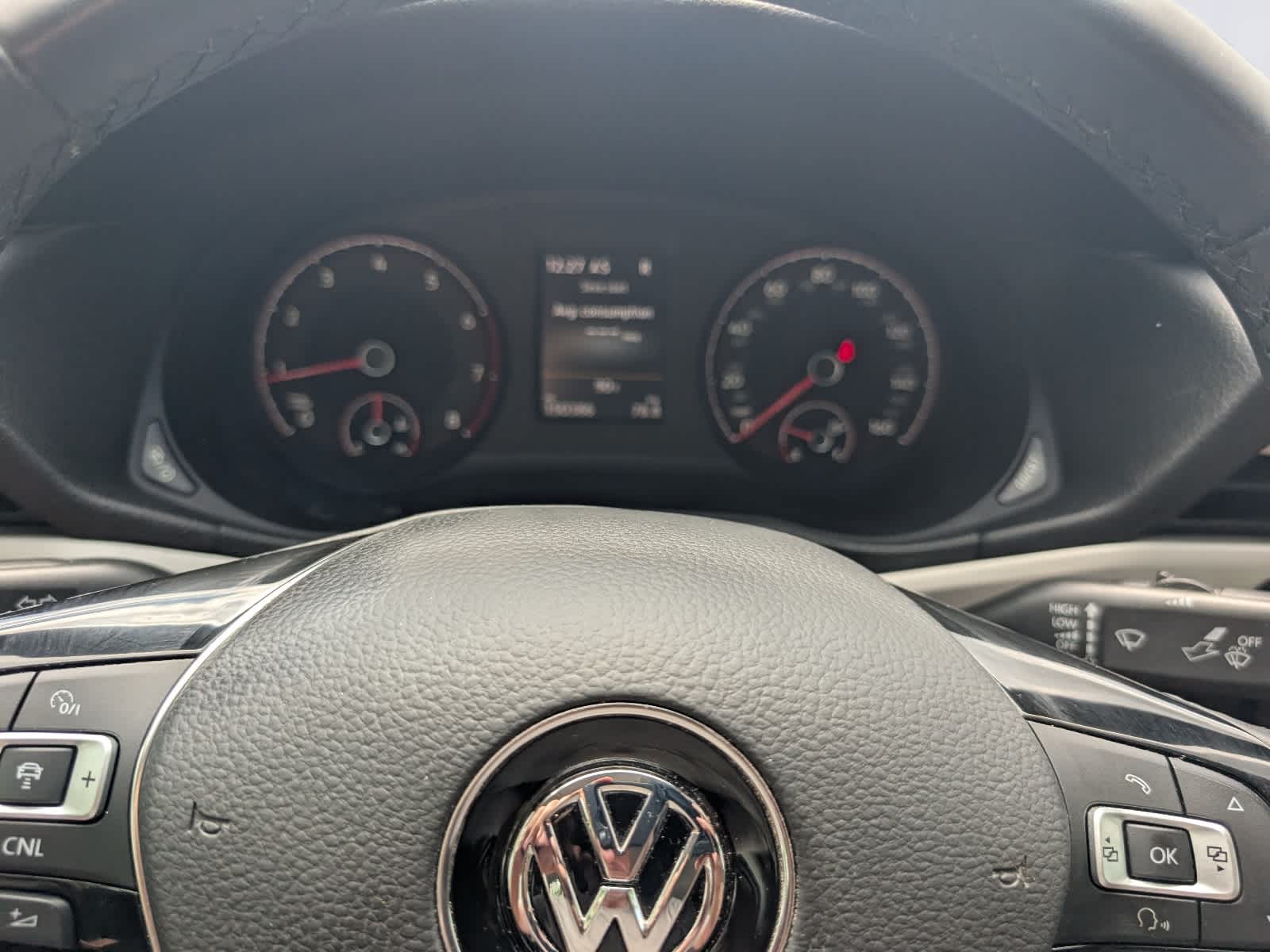 2022 Volkswagen Passat 2.0T SE