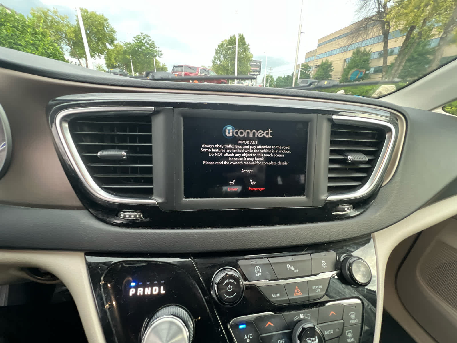 2018 Chrysler Pacifica Touring L