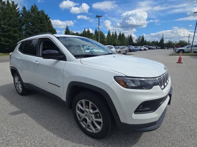 2022 Jeep Compass Latitude Lux