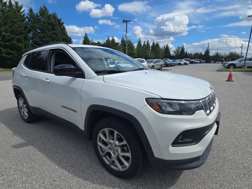 2022 Jeep Compass Latitude Lux