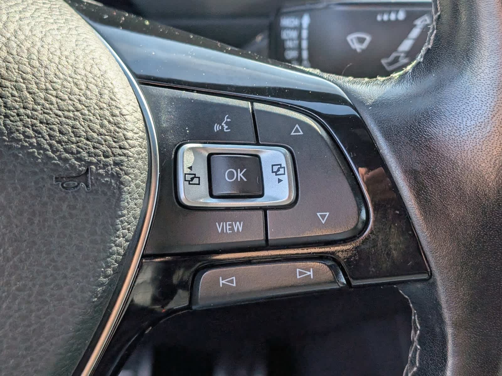 2021 Volkswagen Tiguan SE R-Line Black