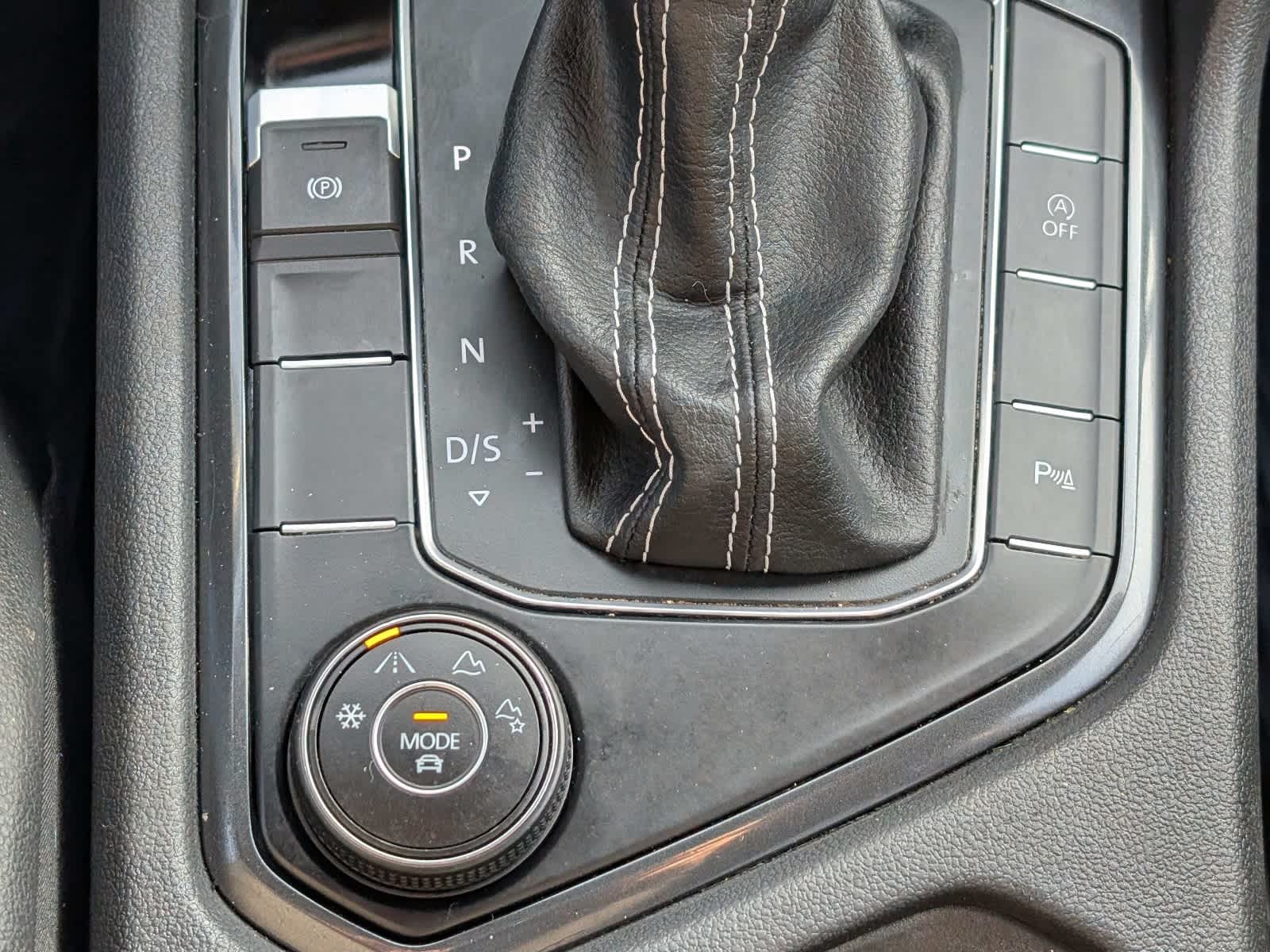 2021 Volkswagen Tiguan SE R-Line Black