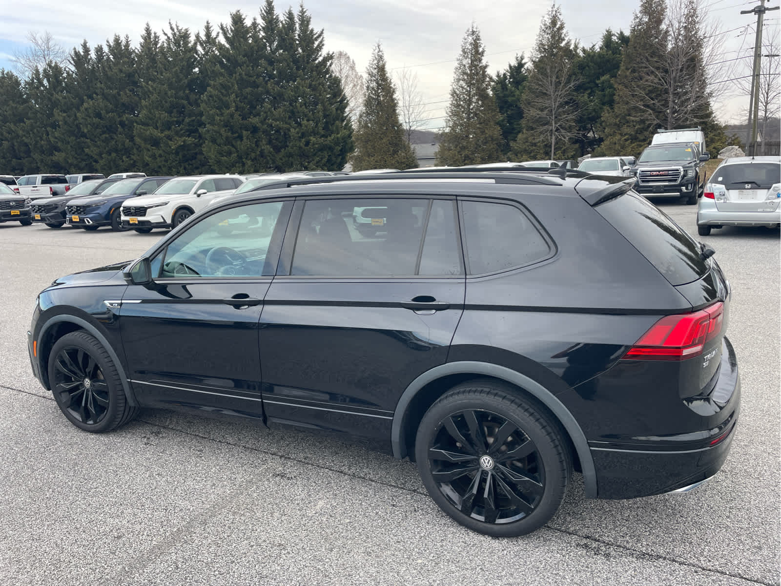 2021 Volkswagen Tiguan SE R-Line Black