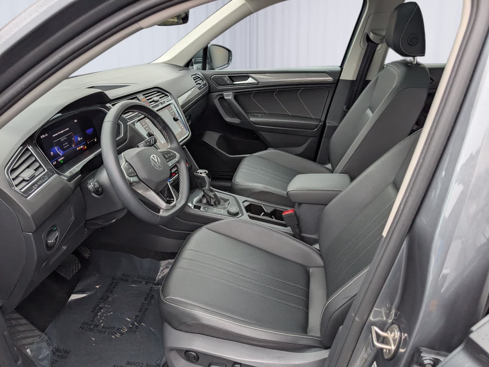 2023 Volkswagen Tiguan SE