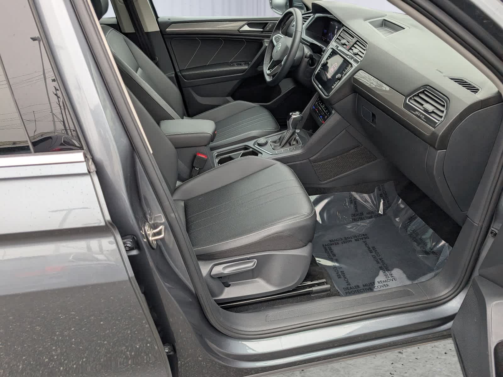 2023 Volkswagen Tiguan SE