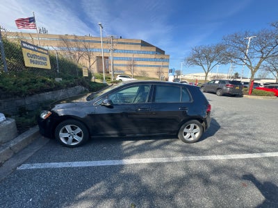 2017 Volkswagen Golf Wolfsburg Edition