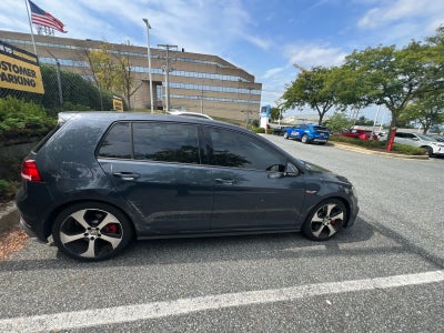 2019 Volkswagen Golf GTI S