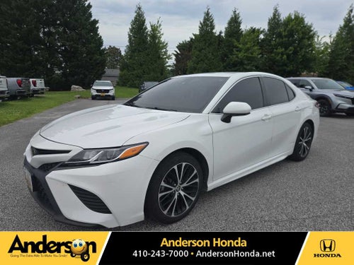 2020 Toyota Camry SE