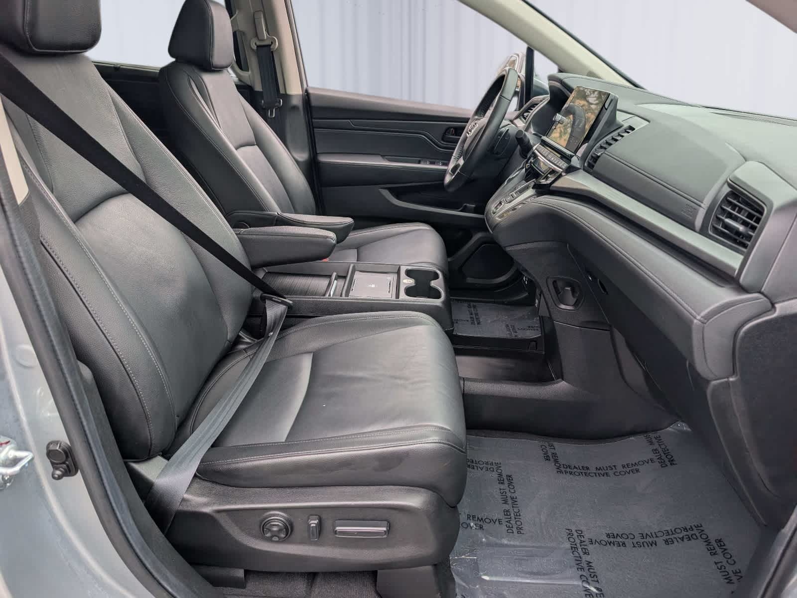 2025 Honda Odyssey EX-L - Photo 10