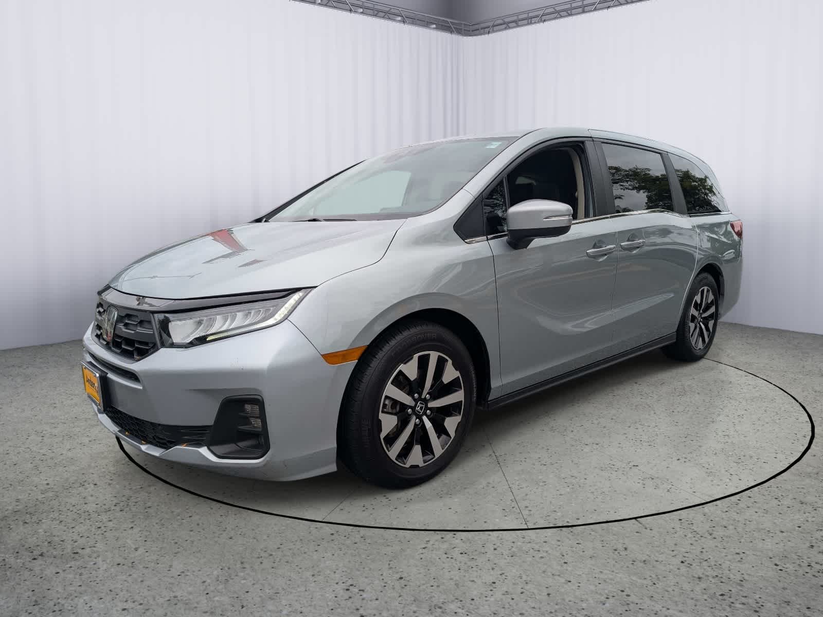 2025 Honda Odyssey EX-L - Photo 7
