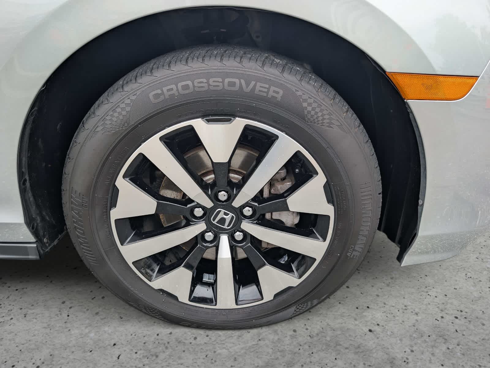 2025 Honda Odyssey EX-L - Photo 9
