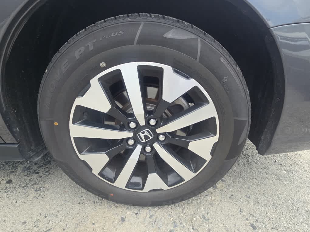 2025 Honda Odyssey EX-L - Photo 12