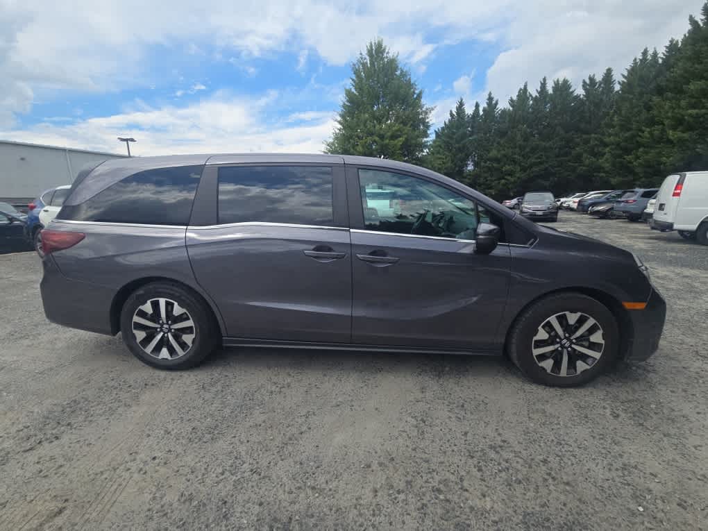2025 Honda Odyssey EX-L - Photo 7