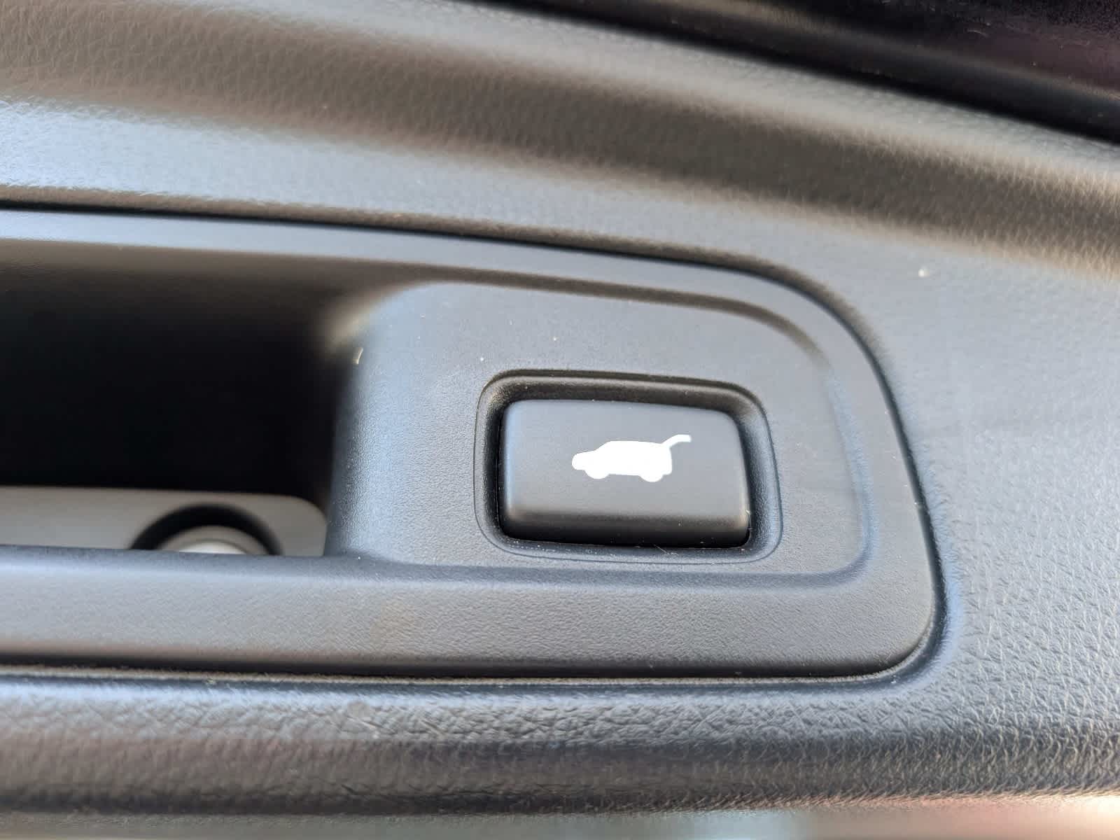 2022 Honda Pilot Touring 8-Passenger