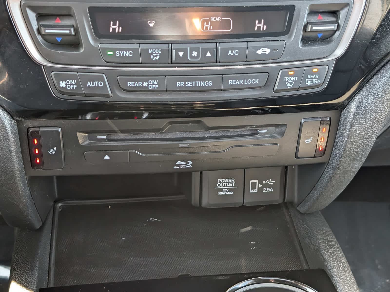 2022 Honda Pilot Touring 8-Passenger