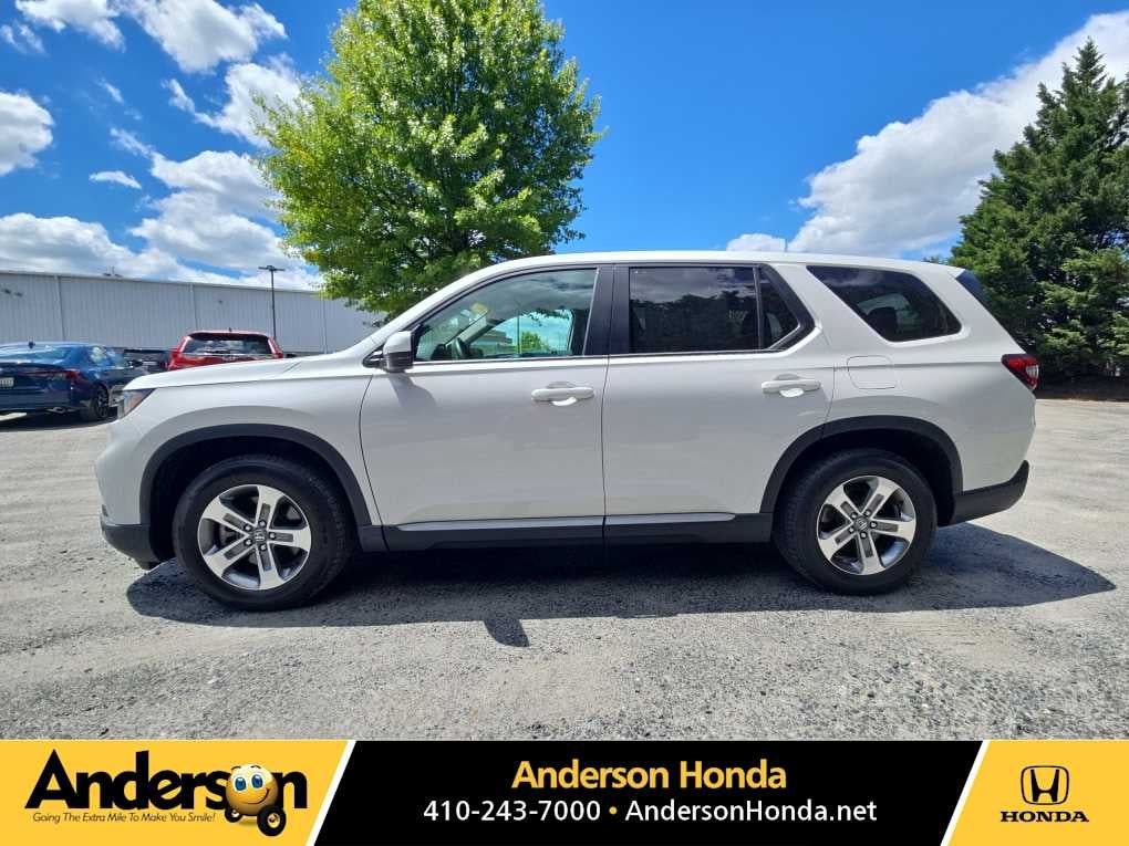 2023 Honda Pilot EX-L 8-Occupant AWD's photo