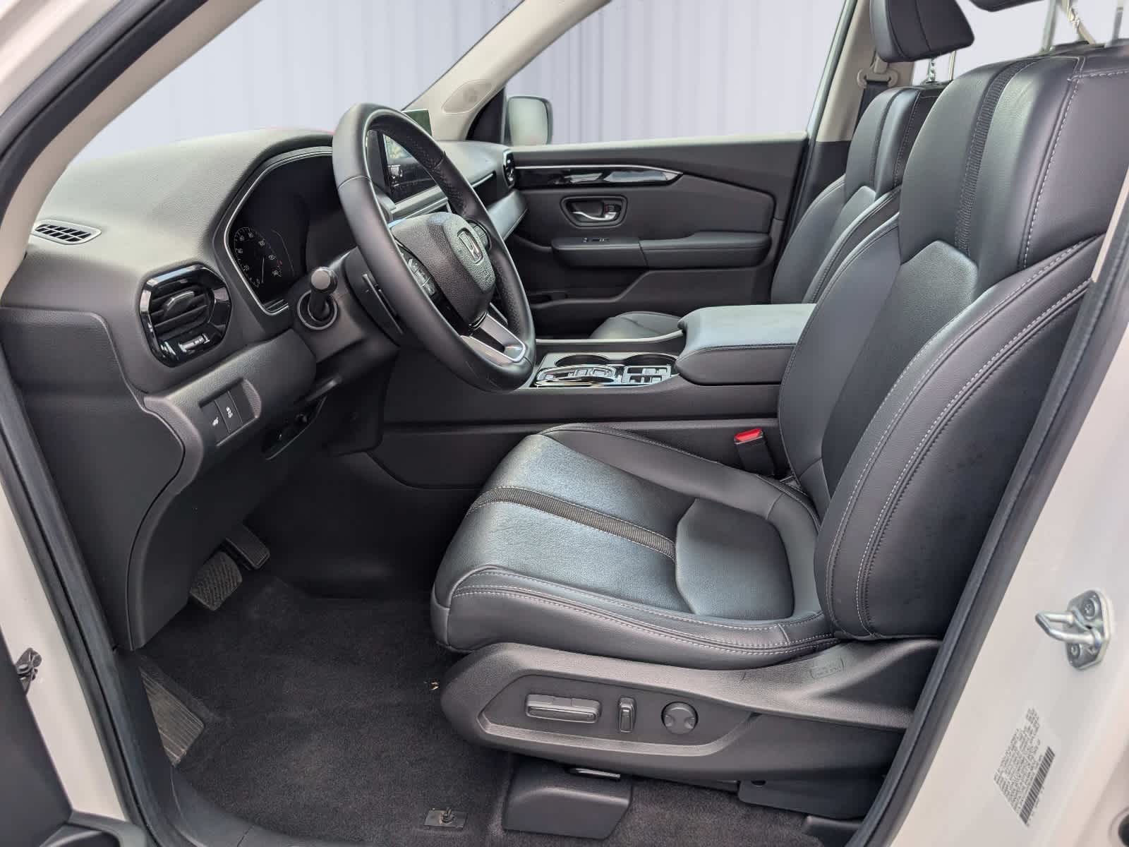 2023 Honda Pilot EX-L 8 Passenger