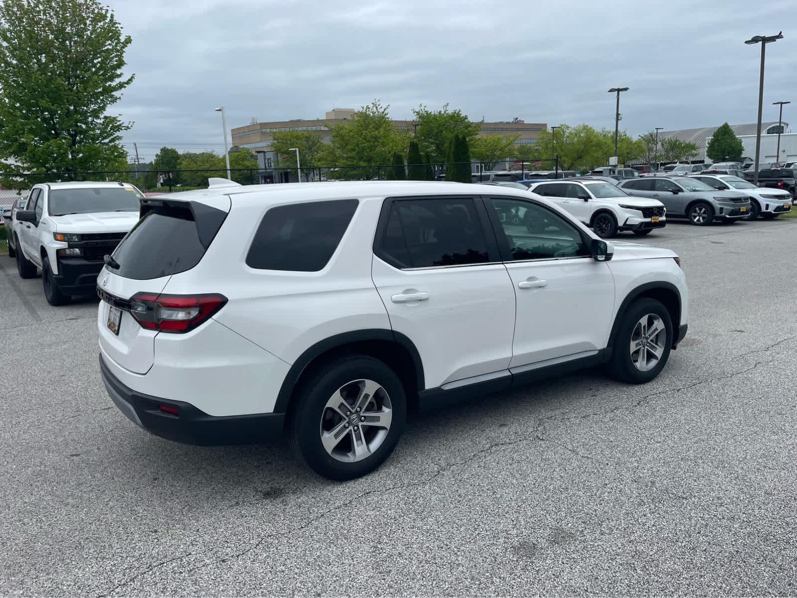 2023 Honda Pilot EX-L 8 Passenger