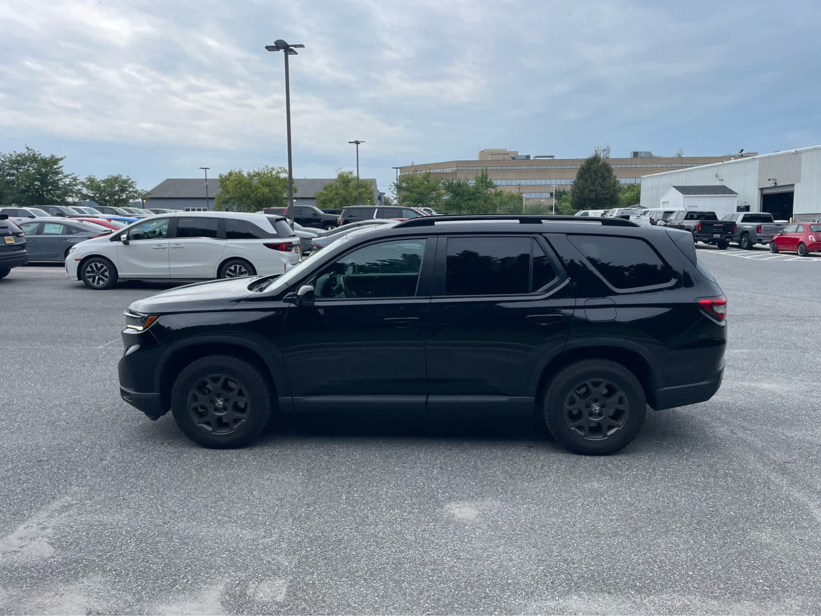 2025 Honda Pilot TrailSport
