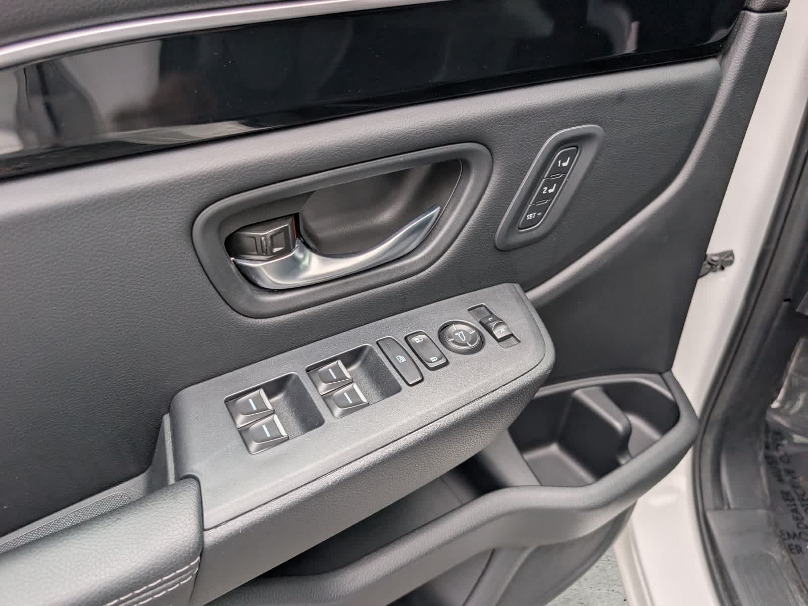 2023 Honda Pilot Touring - Photo 23