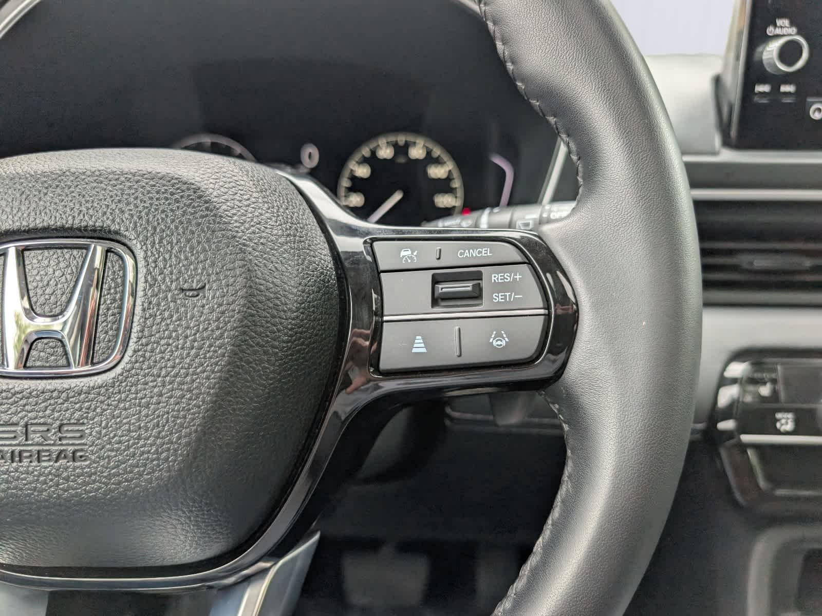 2023 Honda Pilot Touring - Photo 27