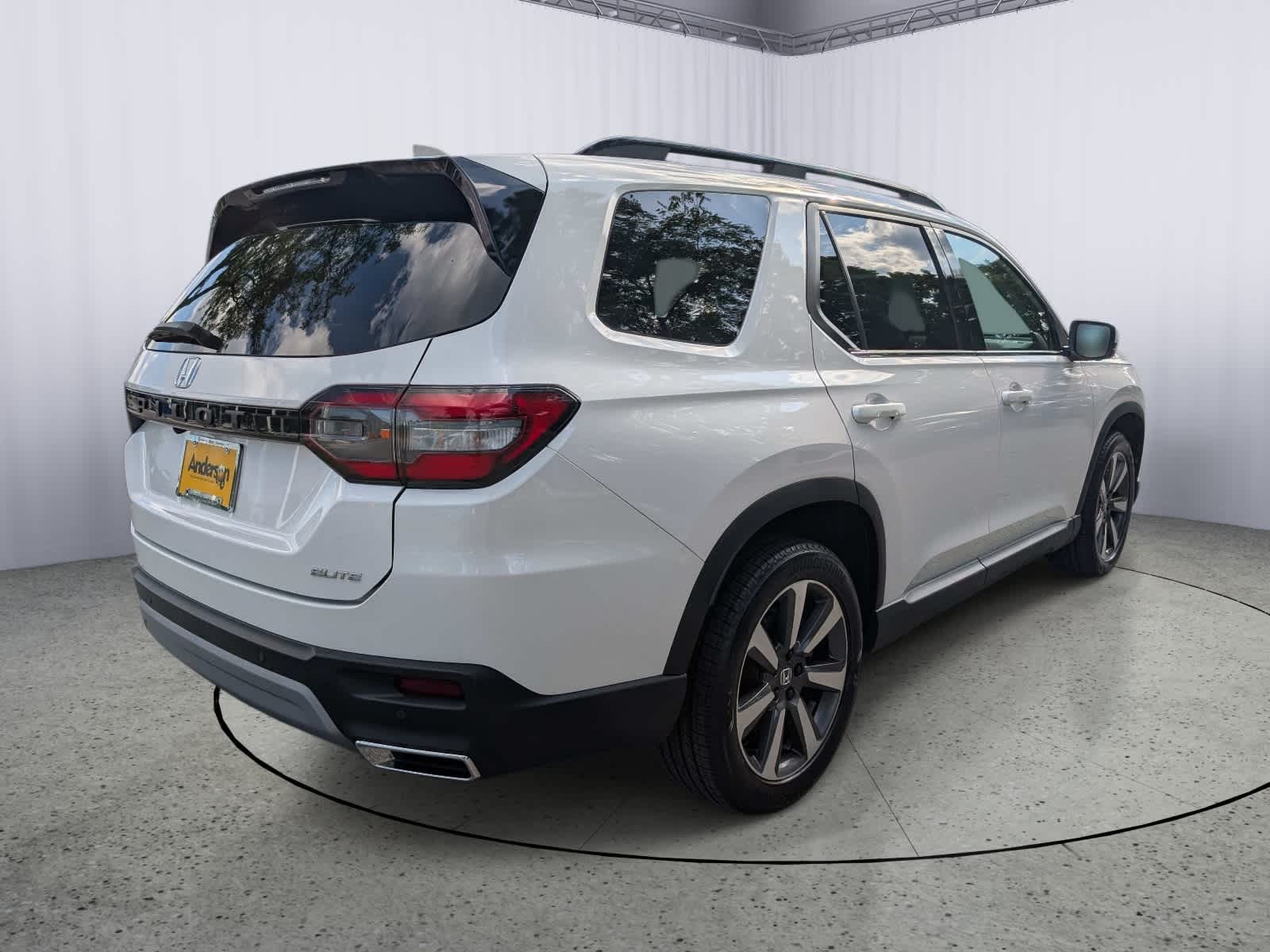 2023 Honda Pilot Elite