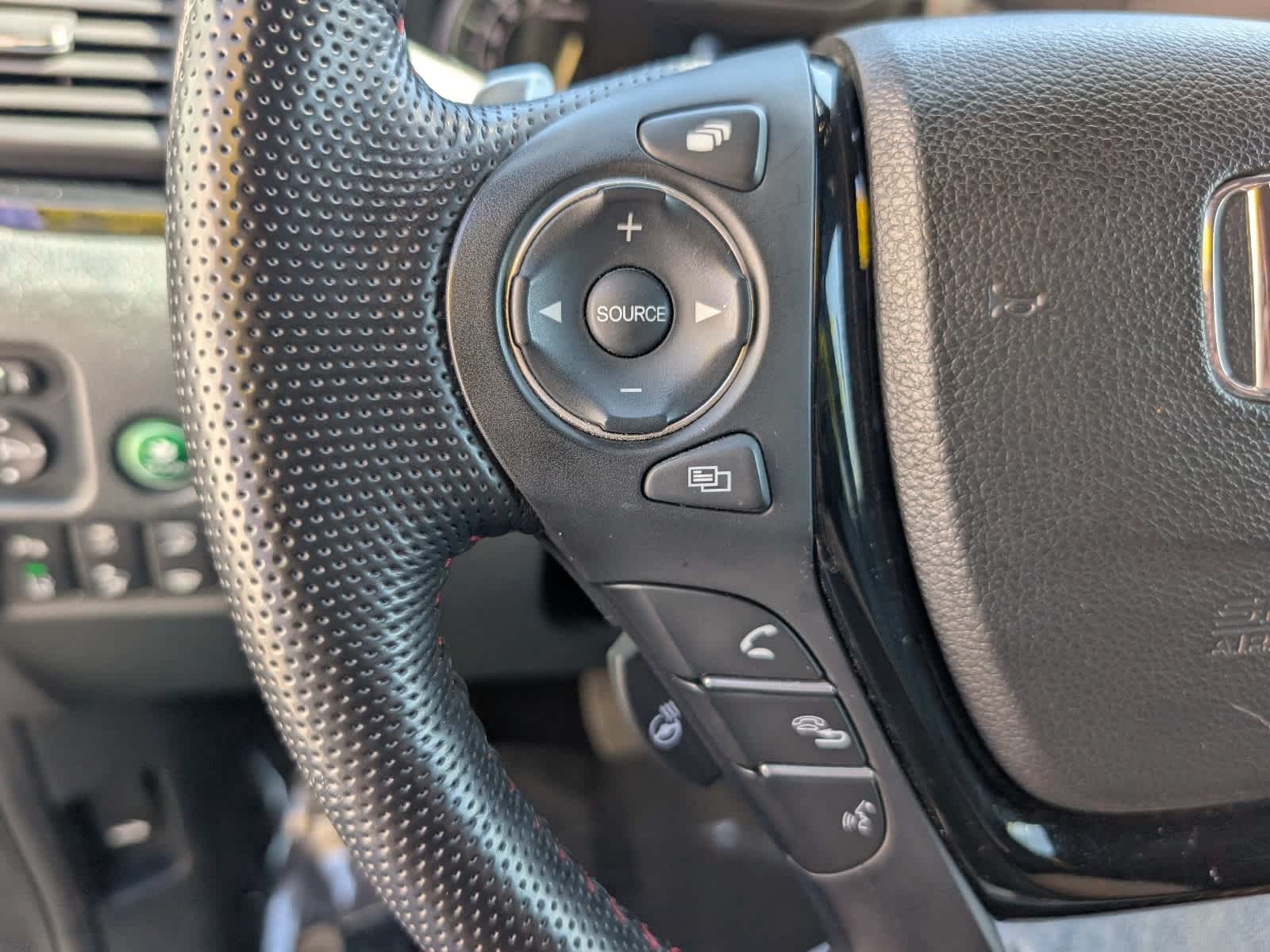 2023 Honda Ridgeline Black Edition - Photo 22