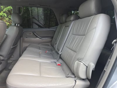2005 Toyota Sequoia SR5