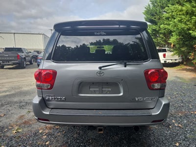 2005 Toyota Sequoia SR5