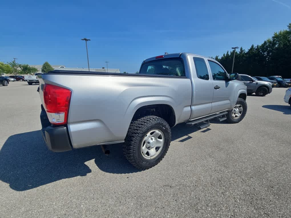 2017 Toyota Tacoma SR