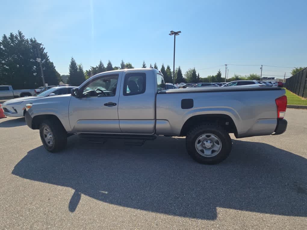 2017 Toyota Tacoma SR