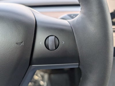 2022 Tesla Model 3 RWD