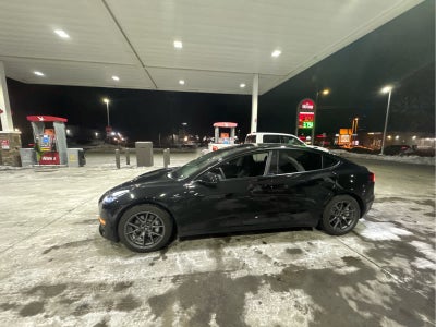2022 Tesla Model 3 RWD