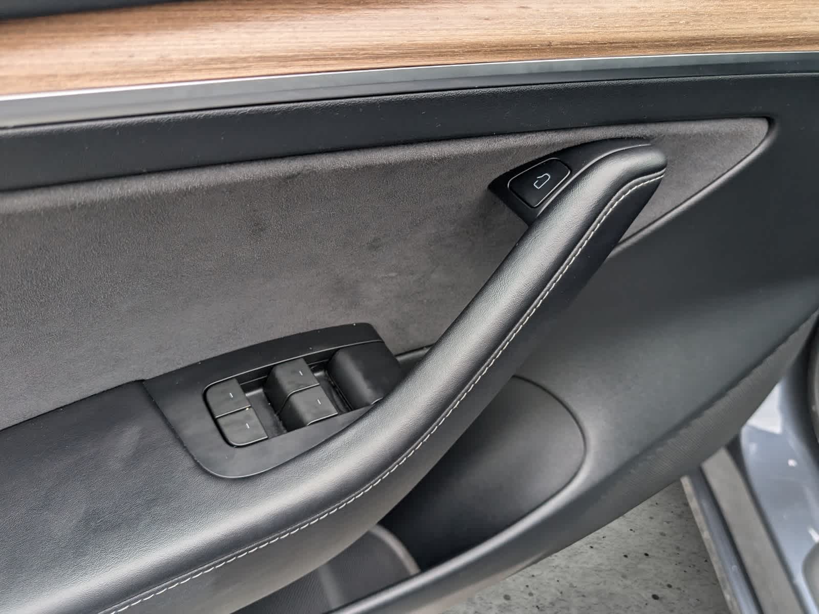 2023 Tesla Model 3 RWD