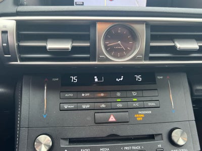 2016 Lexus IS 200t 4dr Sdn