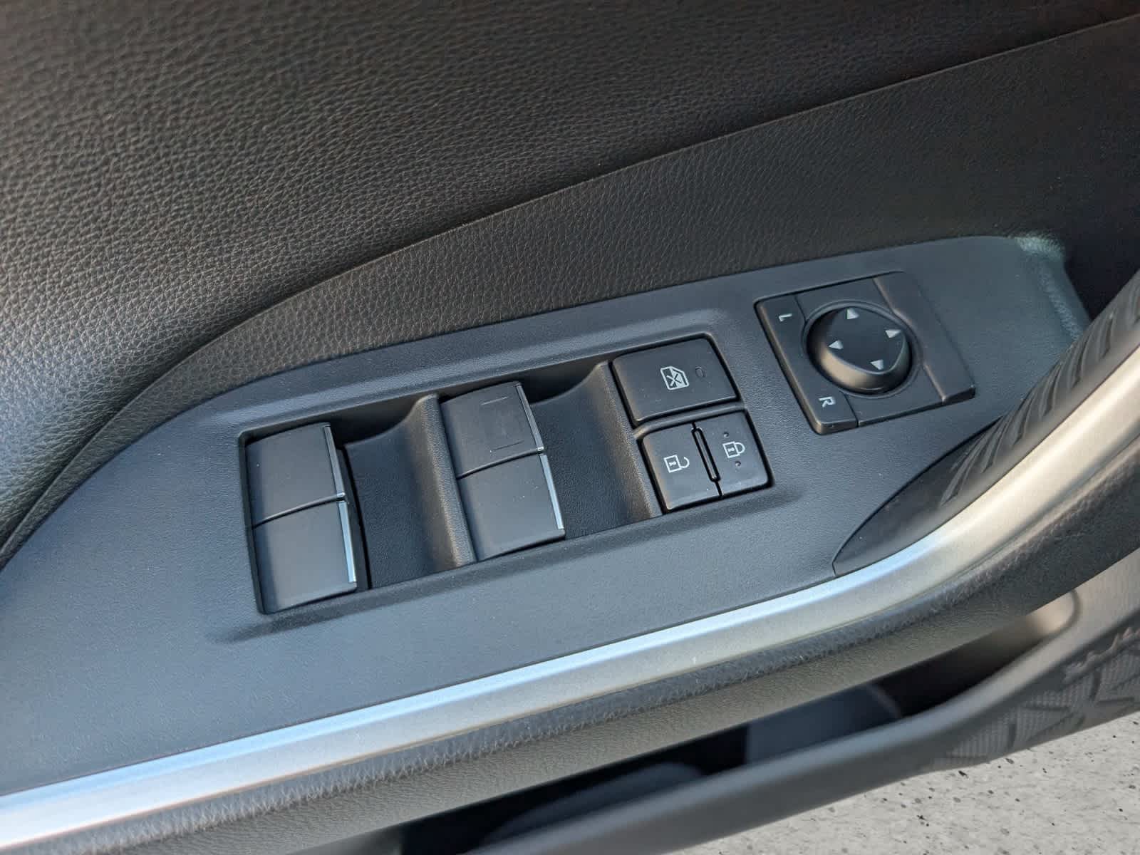 2019 Toyota RAV4 Hybrid XSE