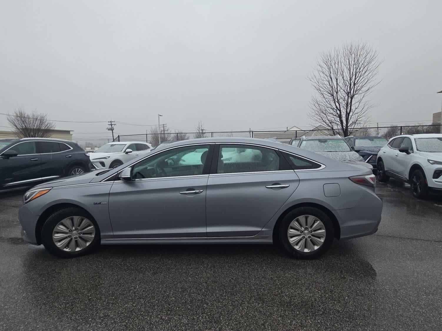 Used 2016 Hyundai Sonata Hybrid Base with VIN KMHE24L19GA013356 for sale in Cockeysville, MD