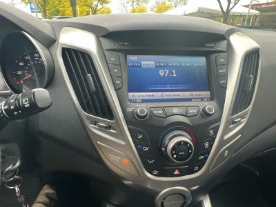 2014 Hyundai Veloster 3dr Cpe Auto w/Black Int