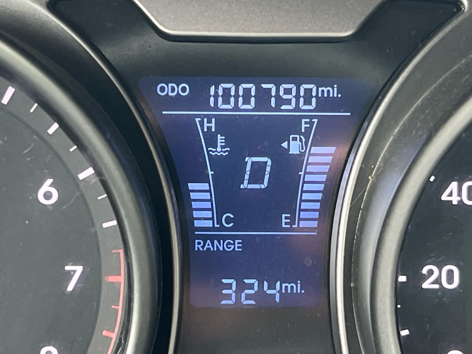 2014 Hyundai Veloster 3dr Cpe Auto w/Black Int