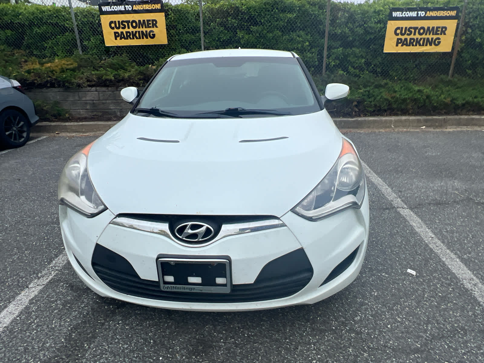 2014 Hyundai Veloster 3dr Cpe Auto w/Black Int
