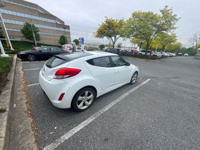 2014 Hyundai Veloster 3dr Cpe Auto w/Black Int